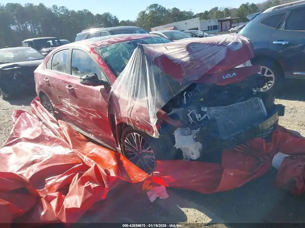 3KPF54ADXRE775933 2024 KIA FORTE - Image 1