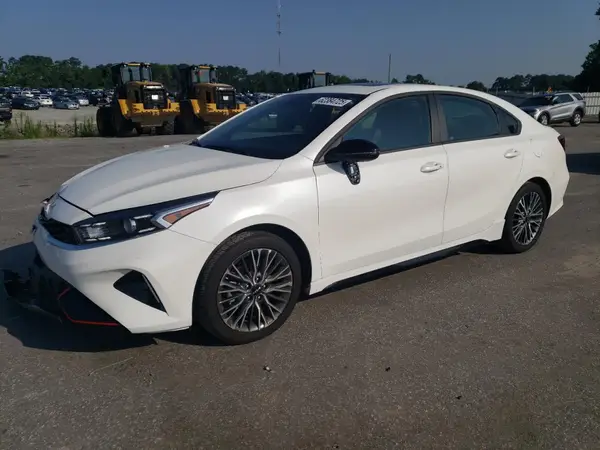 3KPF54ADXRE775981 2024 KIA FORTE - Image 1