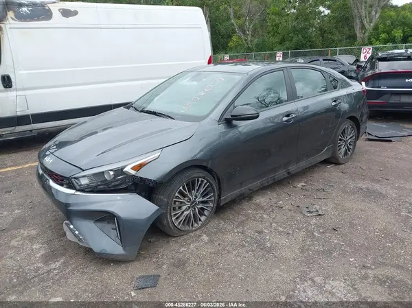 3KPF54ADXRE785667 2024 KIA FORTE - Image 2