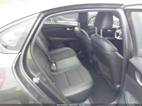 3KPF54ADXRE785667 2024 KIA FORTE - Image 8