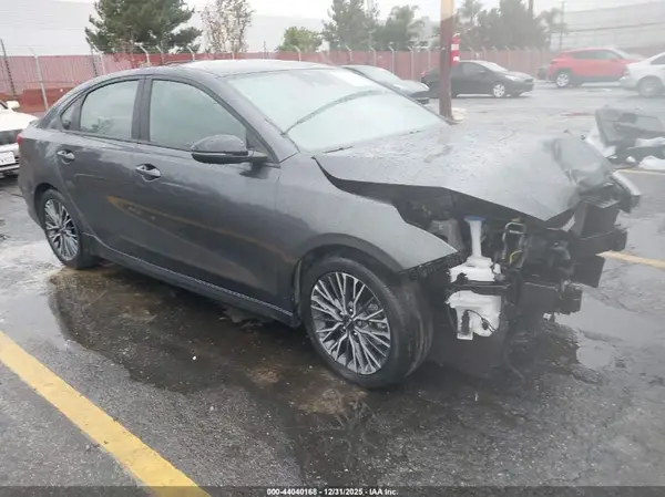 3KPF54ADXRE791811 2024 KIA FORTE - Image 1