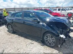 3KPF54ADXRE820465 2024 KIA FORTE