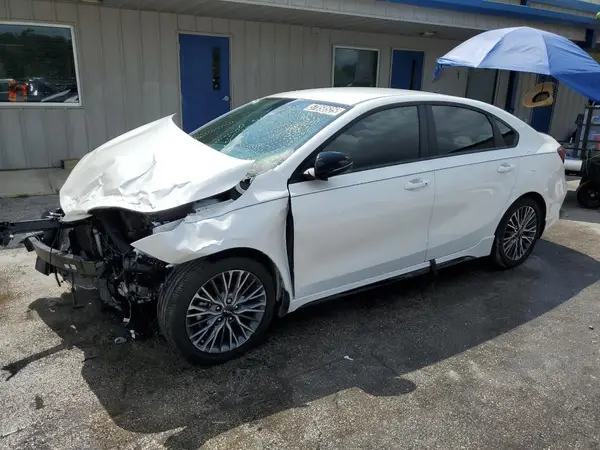 3KPF54ADXRE824015 2024 KIA FORTE - Image 1