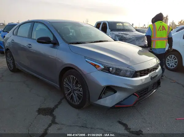 3KPF54ADXRE824290 2024 KIA FORTE - Image 1