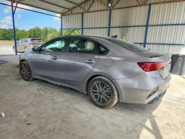 3KPF54ADXRE830283 2024 KIA FORTE - Image 2