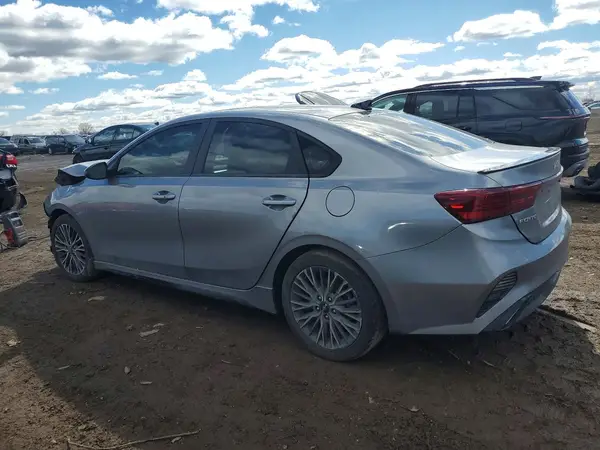 3KPF54ADXRE835063 2024 KIA FORTE - Image 2