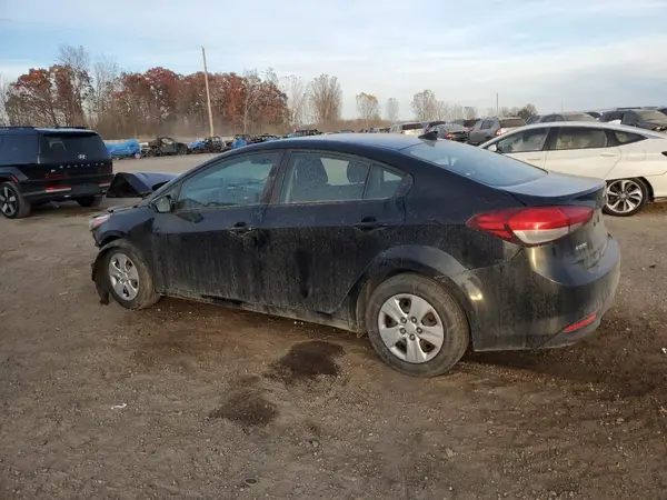 3KPFK4A70HE014135 2017 KIA FORTE - Image 2