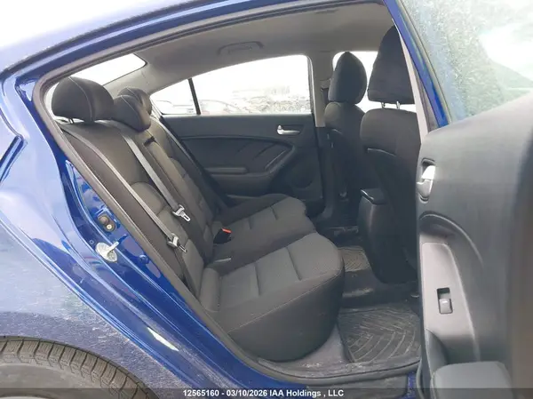 3KPFK4A70HE020503 2017 KIA FORTE - Image 8