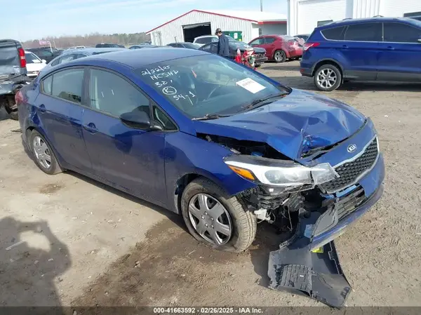 3KPFK4A70HE020811 2017 KIA FORTE - Image 1