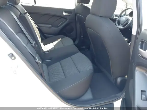3KPFK4A70HE026110 2017 KIA FORTE - Image 8