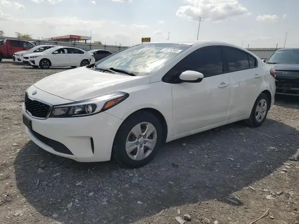 3KPFK4A70HE027922 2017 KIA FORTE - Image 1