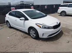 3KPFK4A70HE035812 2017 KIA FORTE