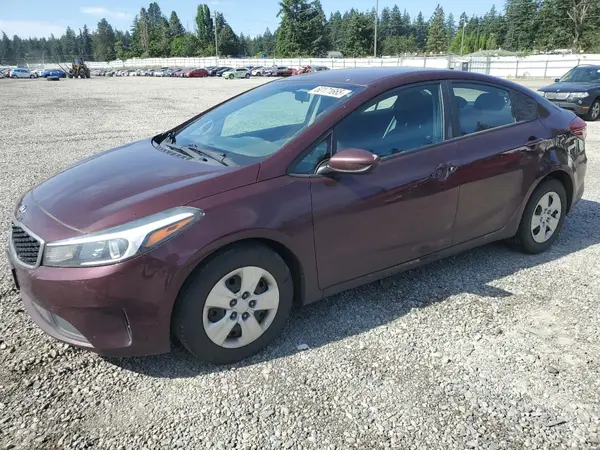 3KPFK4A70HE038676 2017 KIA FORTE - Image 1