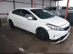 3KPFK4A70HE040900 2017 KIA FORTE