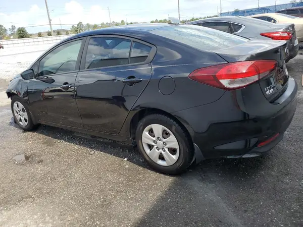 3KPFK4A70HE044638 2017 KIA FORTE - Image 2