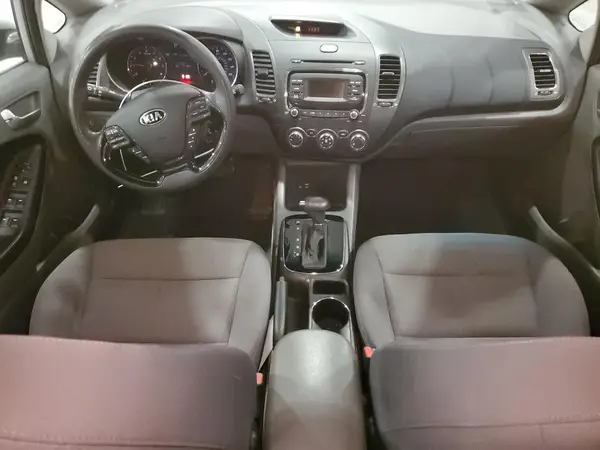 3KPFK4A70HE045403 2017 KIA FORTE - Image 8