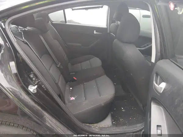 3KPFK4A70HE046146 2017 KIA FORTE - Image 8