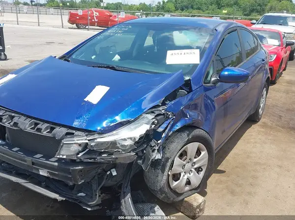 3KPFK4A70HE047054 2017 KIA FORTE - Image 2