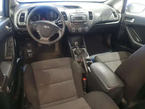 3KPFK4A70HE047734 2017 KIA FORTE - Image 8