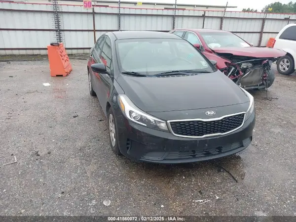 3KPFK4A70HE054926 2017 KIA FORTE - Image 1