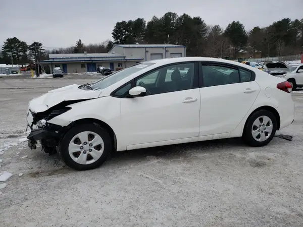 3KPFK4A70HE064615 2017 KIA FORTE - Image 1