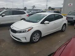 3KPFK4A70HE065375 2017 KIA FORTE