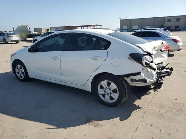 3KPFK4A70HE067997 2017 KIA FORTE - Image 2