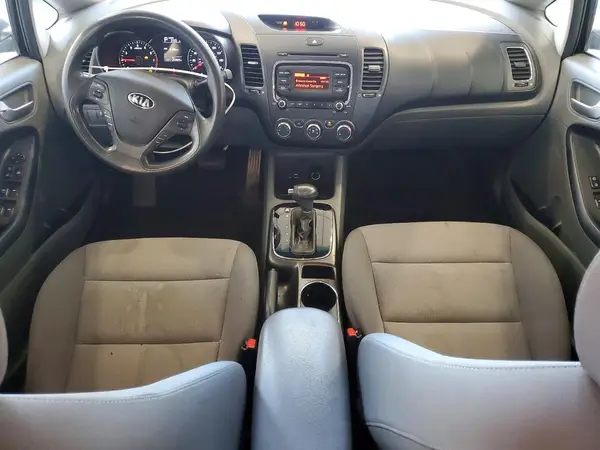 3KPFK4A70HE072133 2017 KIA FORTE - Image 8