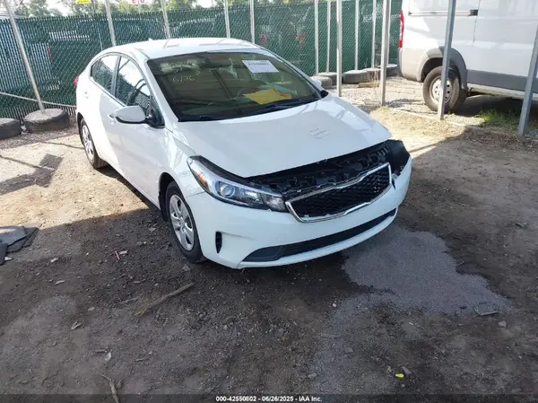 3KPFK4A70HE072357 2017 KIA FORTE - Image 1