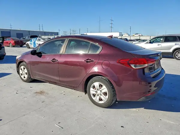 3KPFK4A70HE073931 2017 KIA FORTE - Image 2