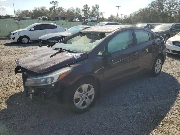 3KPFK4A70HE074173 2017 KIA FORTE - Image 1