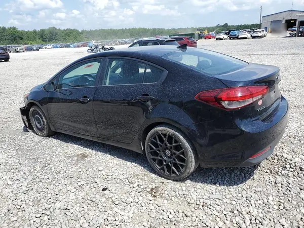 3KPFK4A70HE077493 2017 KIA FORTE - Image 2