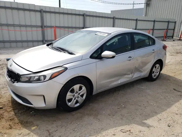 3KPFK4A70HE078143 2017 KIA FORTE - Image 1