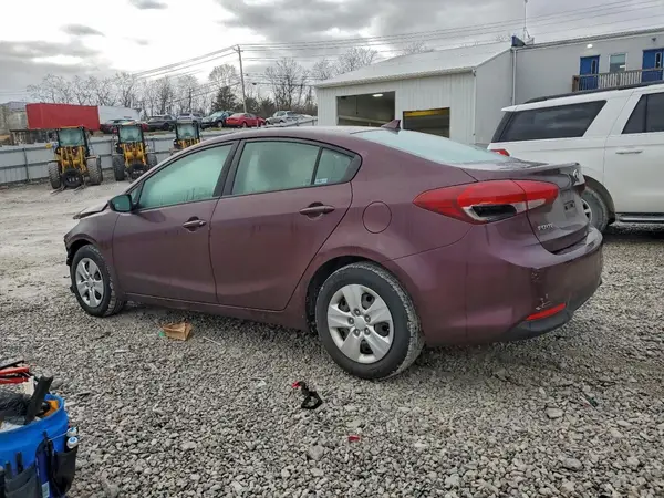 3KPFK4A70HE079888 2017 KIA FORTE - Image 2