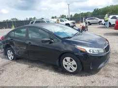 3KPFK4A70HE080457 2017 KIA FORTE
