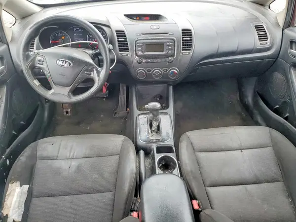 3KPFK4A70HE080653 2017 KIA FORTE - Image 8