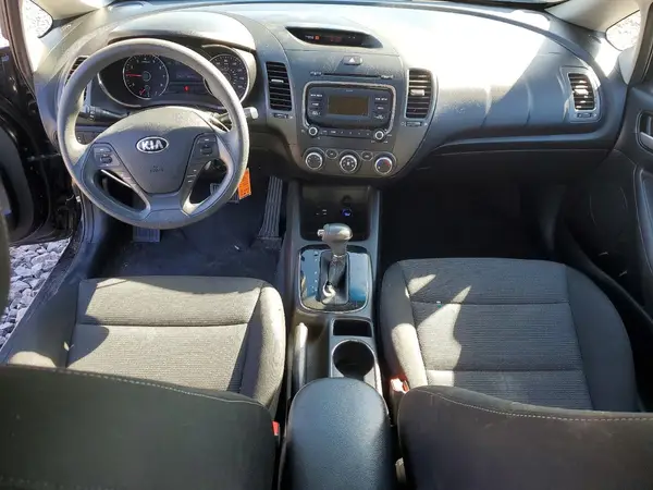 3KPFK4A70HE080877 2017 KIA FORTE - Image 8