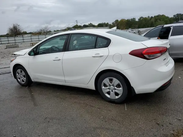 3KPFK4A70HE086713 2017 KIA FORTE - Image 2