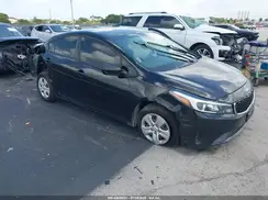 3KPFK4A70HE087151 2017 KIA FORTE
