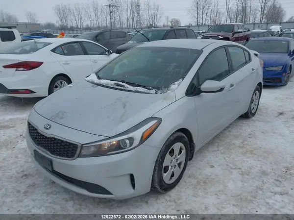 3KPFK4A70HE087439 2017 KIA FORTE - Image 2