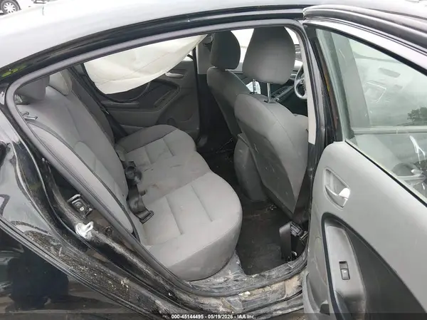 3KPFK4A70HE090339 2017 KIA FORTE - Image 8