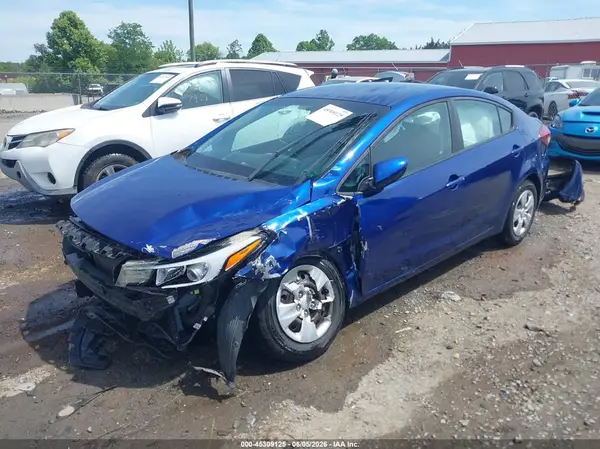 3KPFK4A70HE093080 2017 KIA FORTE - Image 2