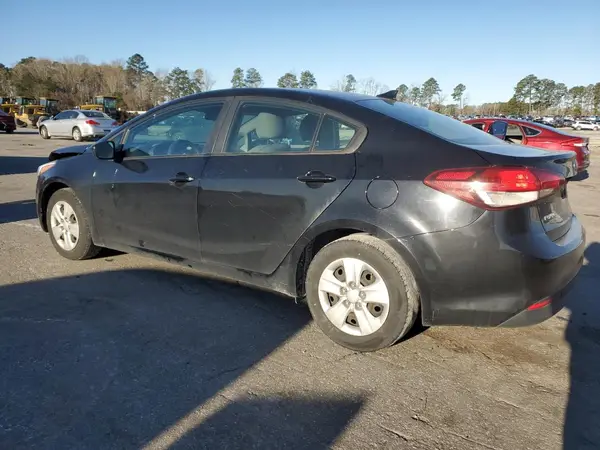3KPFK4A70HE096139 2017 KIA FORTE - Image 2