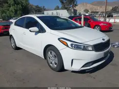 3KPFK4A70HE102005 2017 KIA FORTE