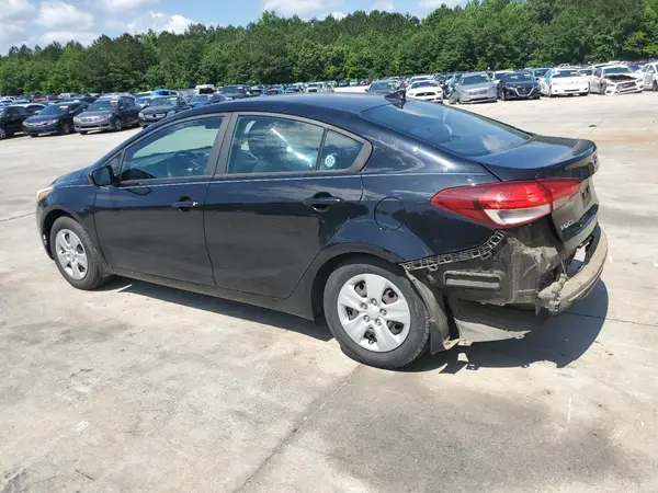3KPFK4A70HE104174 2017 KIA FORTE - Image 2