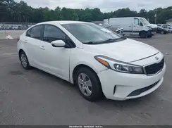 3KPFK4A70HE104823 2017 KIA FORTE