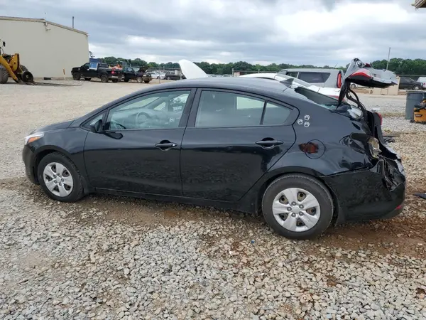3KPFK4A70HE109472 2017 KIA FORTE - Image 2