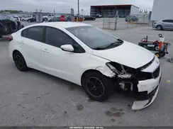3KPFK4A70HE110105 2017 KIA FORTE