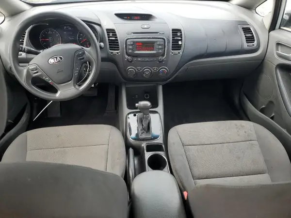 3KPFK4A70HE112680 2017 KIA FORTE - Image 8