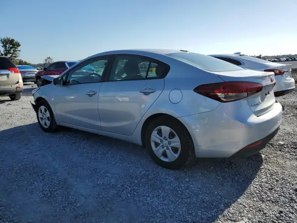 3KPFK4A70HE114106 2017 KIA FORTE - Image 2